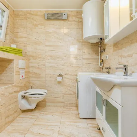 3 Bedroom Awesome Apartment In Pula Apartment Pula