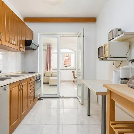 3 Bedroom Awesome Apartment In Pula Apartment