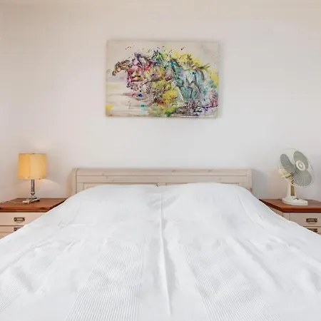 3 Bedroom Awesome Apartment In Pula Pula